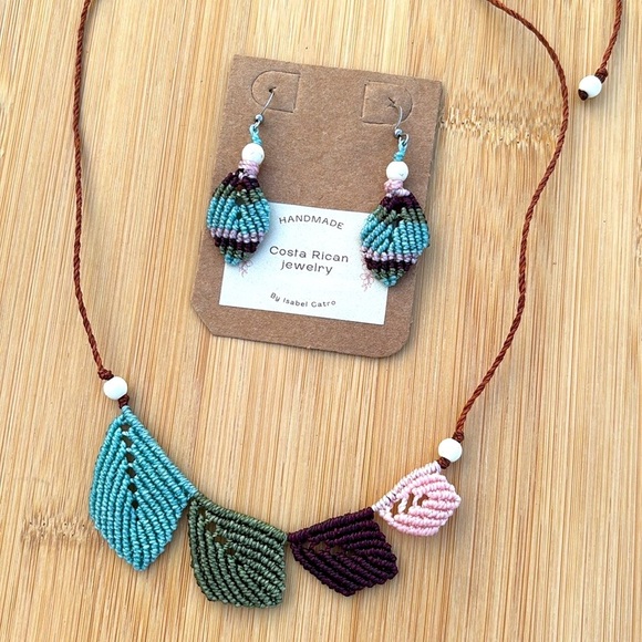 Brand New Handmade Costa Rican Adjustable Length Necklace & Earrings Set Colored - Picture 10 of 14